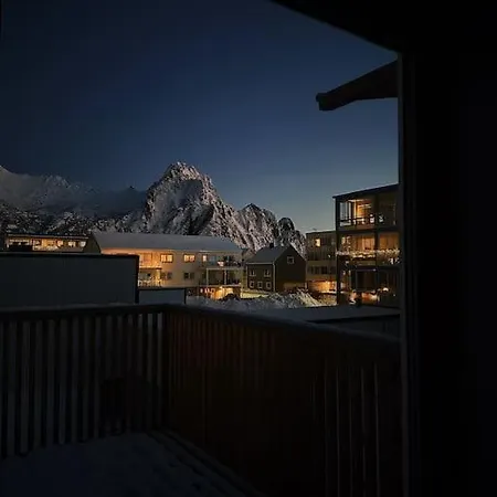 Koselig Toppleilighet Med Fantastisk Utsikt Svolvær Buitenkant foto