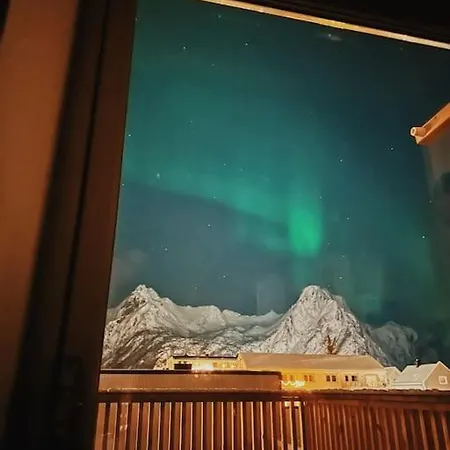 Koselig Toppleilighet Med Fantastisk Utsikt Svolvær Buitenkant foto