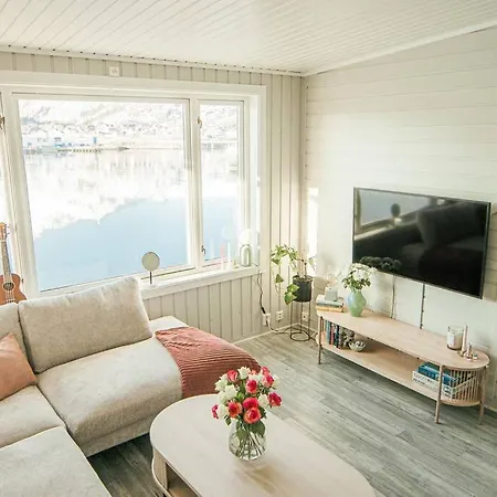 Koselig Toppleilighet Med Fantastisk Utsikt Svolvær Buitenkant foto