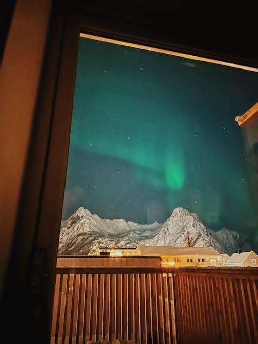 Koselig Toppleilighet Med Fantastisk Utsikt Lägenhet